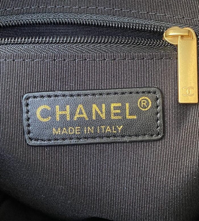 CHANEL MINI FLAP BAG