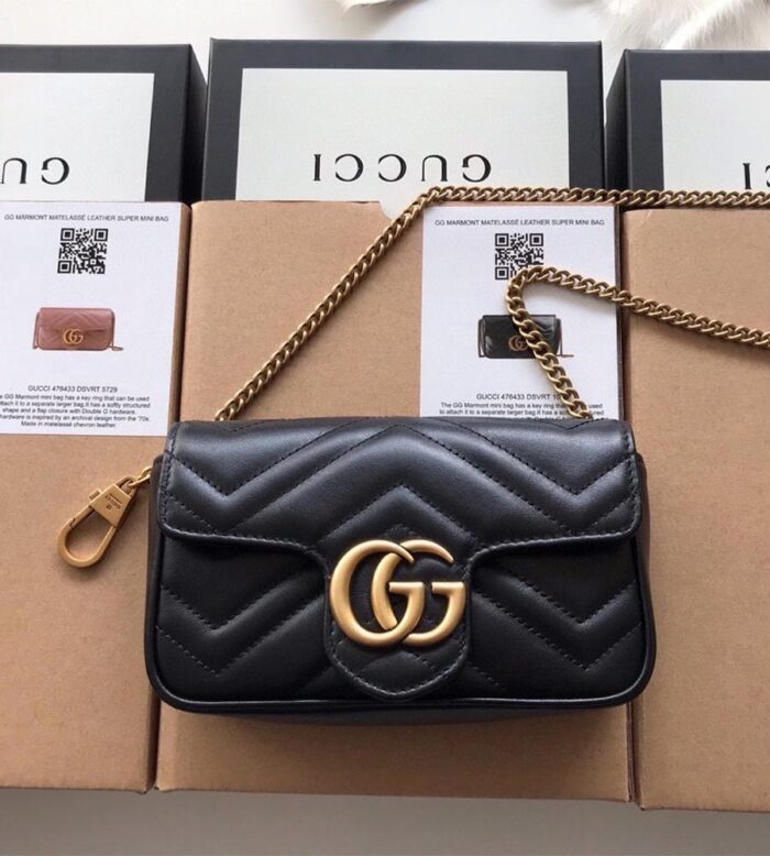 Gucci GG Marmont matelassé leather super mini bag