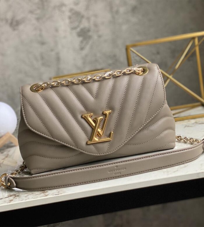 Louis Vuitton NEW WAVE CHAIN BAG