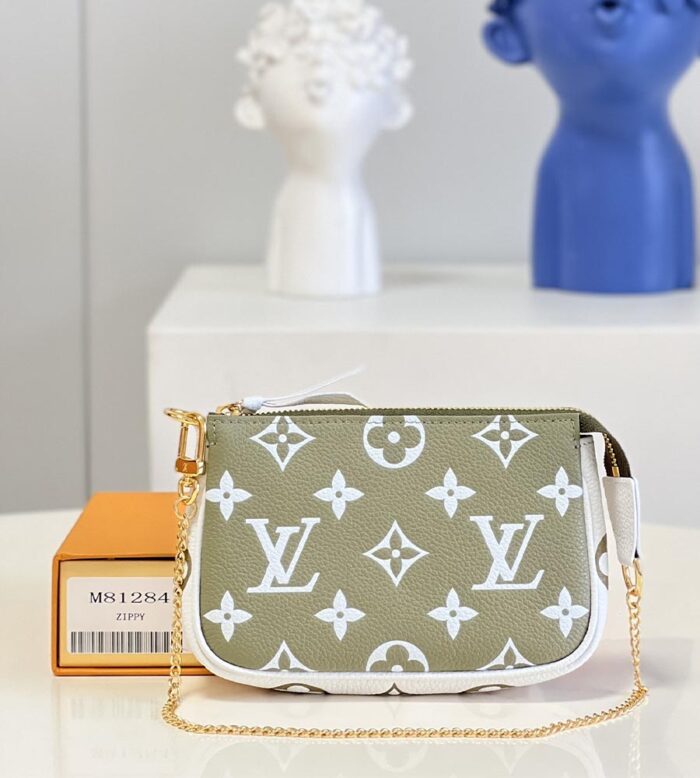 LOUIS VUITTON MINI POCHETTE