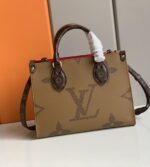 LOUIS VUITTON ONTHEGO PM