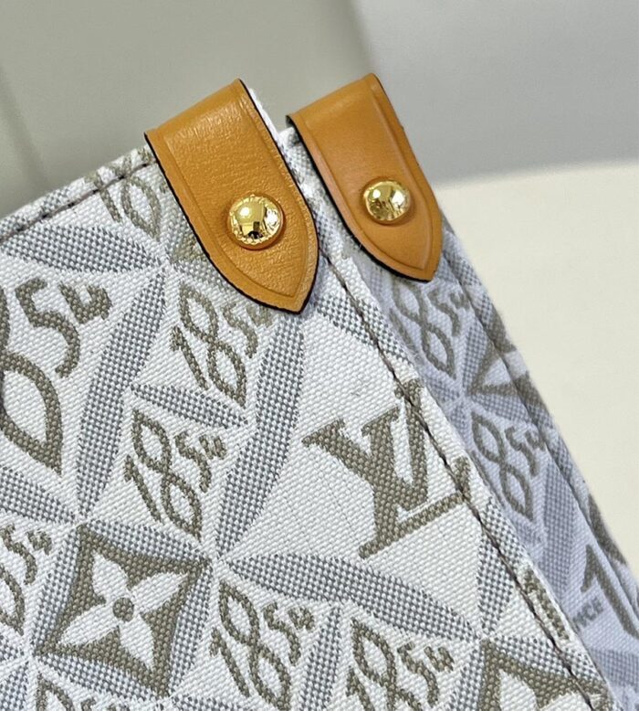 Louis Vuitton ONTHEGO MM