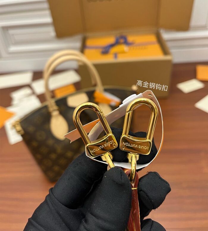 louis vuitton boÉtie pm (17)