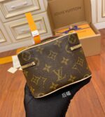 louis vuitton nice nano toiletry pouch (7)