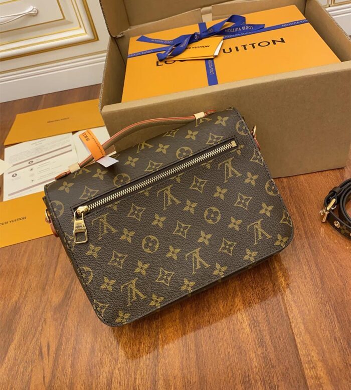 louis vuitton pochette mÉtis (19)