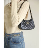 chanel small 19 hobo (2)